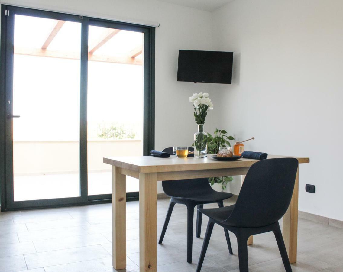 La Dimora Apartments Сикулиана Екстериор снимка
